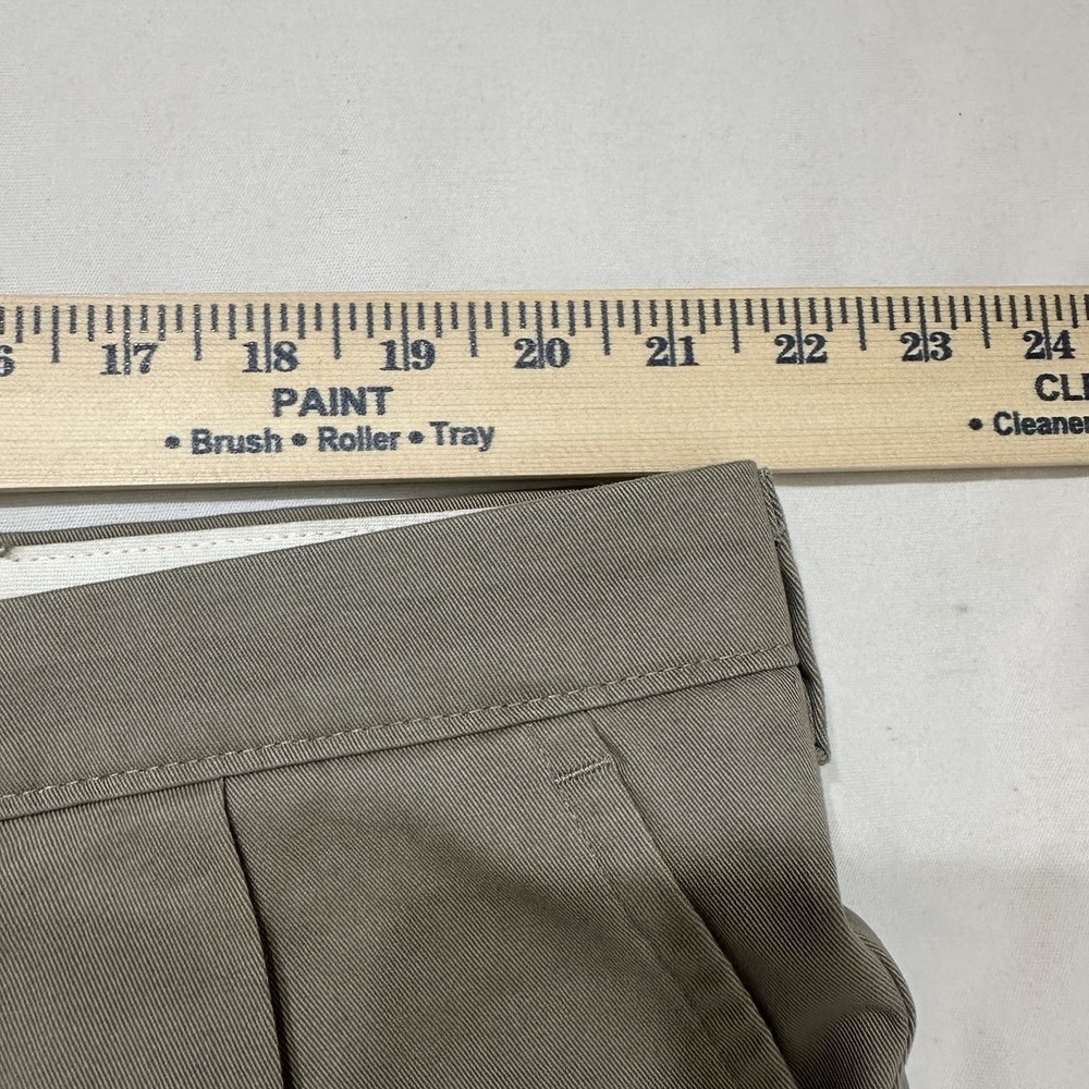 Dockers Easy Khaki Classic Fit Pleated Pants 42x30 NWT Stretch Comfort Tan NWT‎ - Picture 6 of 8